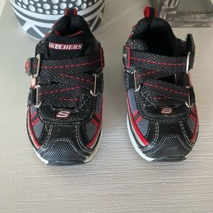 Skechers Z Strap Sport Sneaker red and black shoes force 92 size 4